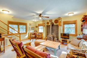 Hike, Ski and Fish - Rustic Tahoe Cabin!